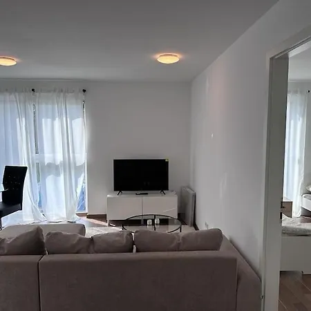 Exklusives Apartment Fuer 5 Personen In Der Naehe Von Frankfurt Hanau Exterior photo