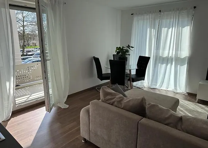 Exklusives Apartment Fuer 5 Personen In Der Naehe Von Frankfurt