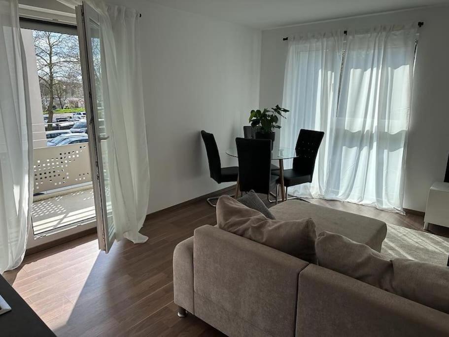 Exklusives Fuer 5 Personen In Der Naehe Von Frankfurt Appartement Hanau